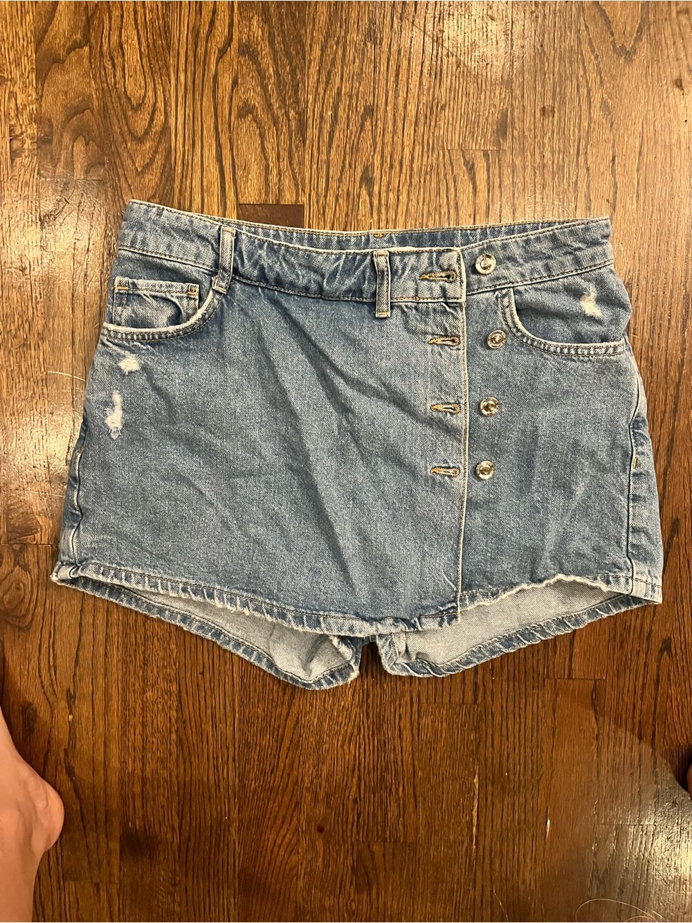 Zara Denim Button-Front Women’s skort- Light Blue